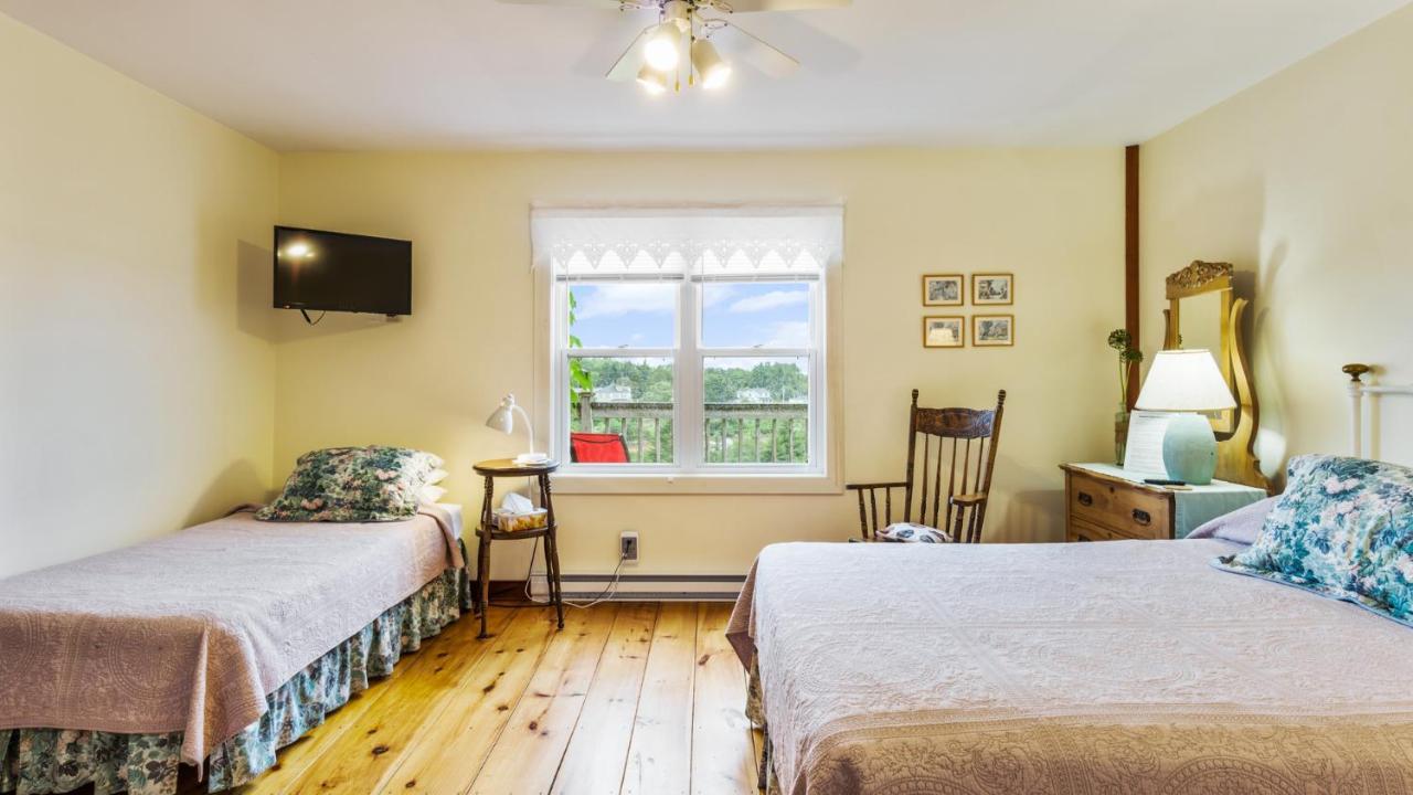 Bayview Pines Country Inn B&B Махон Бэй Экстерьер фото