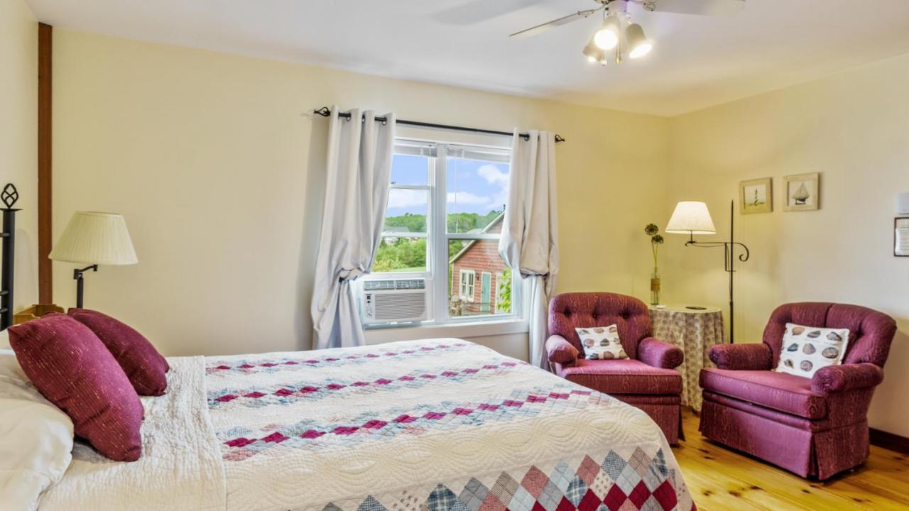 Bayview Pines Country Inn B&B Махон Бэй Экстерьер фото