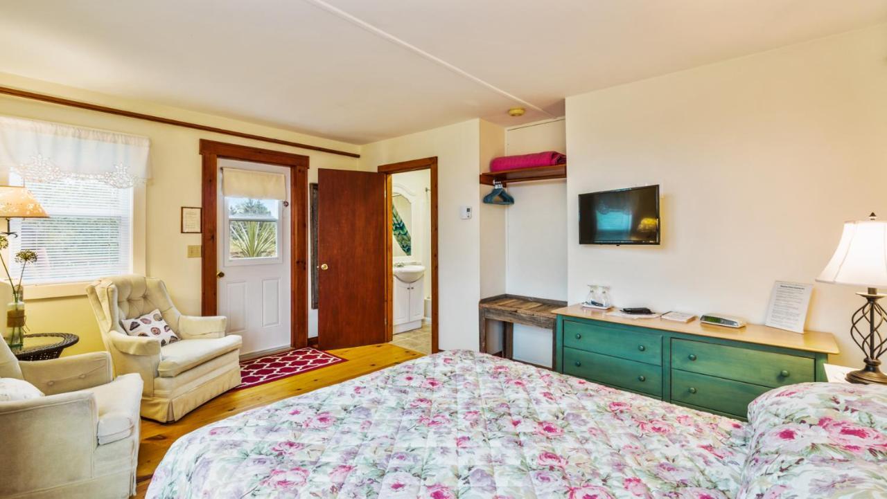 Bayview Pines Country Inn B&B Махон Бэй Экстерьер фото