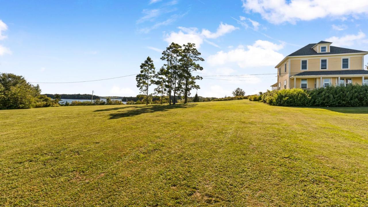 Bayview Pines Country Inn B&B Махон Бэй Экстерьер фото