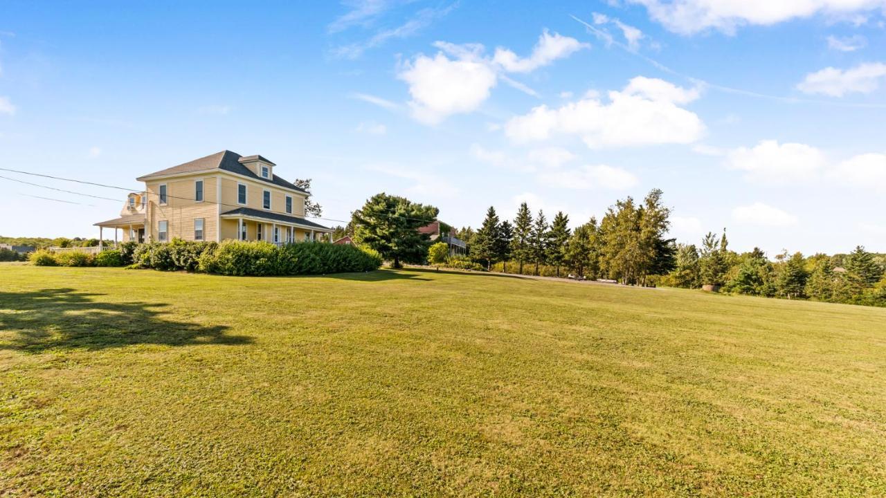 Bayview Pines Country Inn B&B Махон Бэй Экстерьер фото