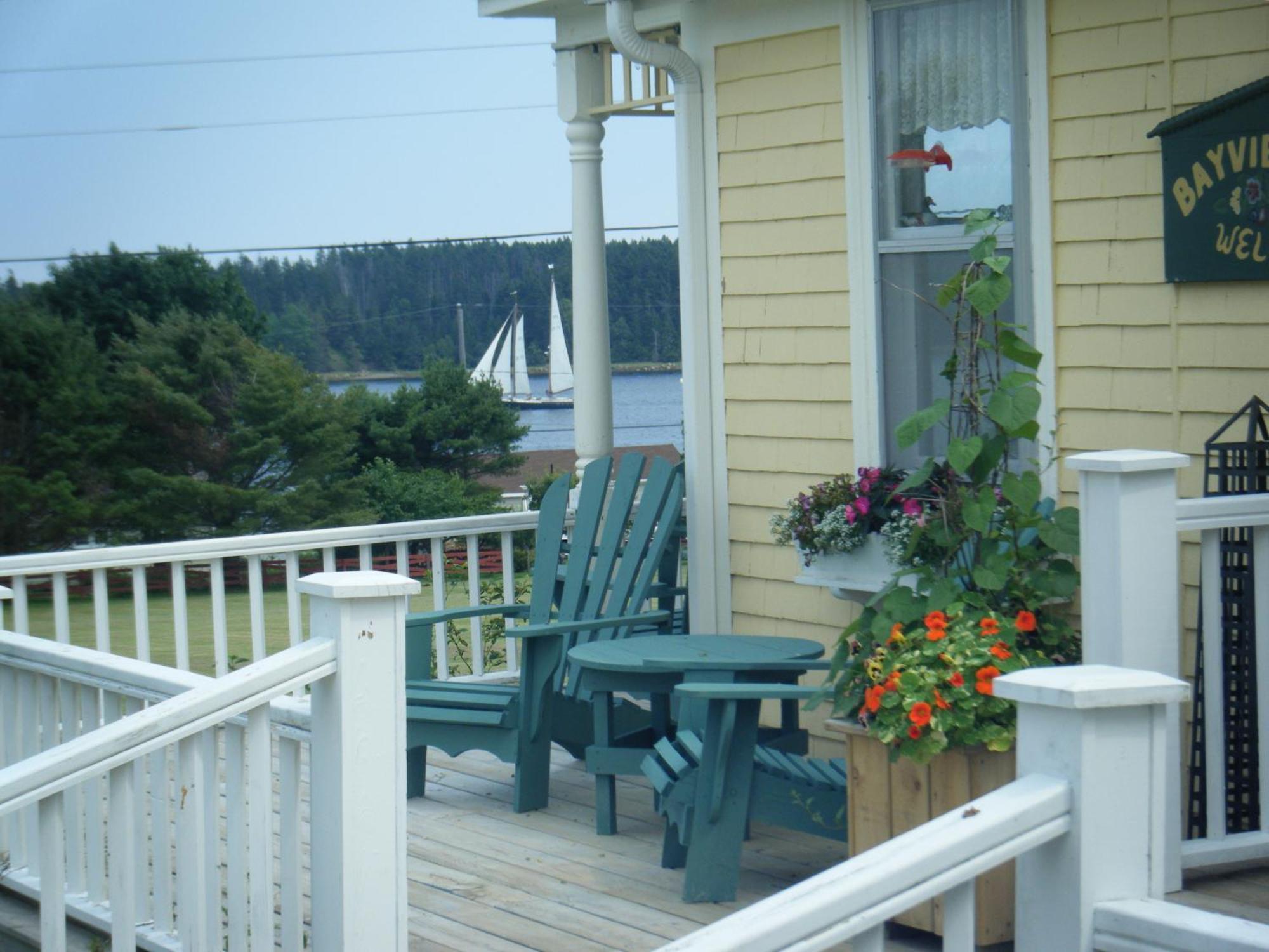 Bayview Pines Country Inn B&B Махон Бэй Экстерьер фото