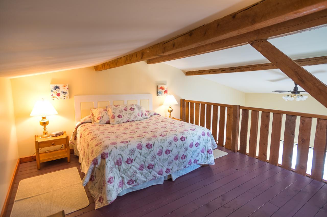 Bayview Pines Country Inn B&B Махон Бэй Экстерьер фото