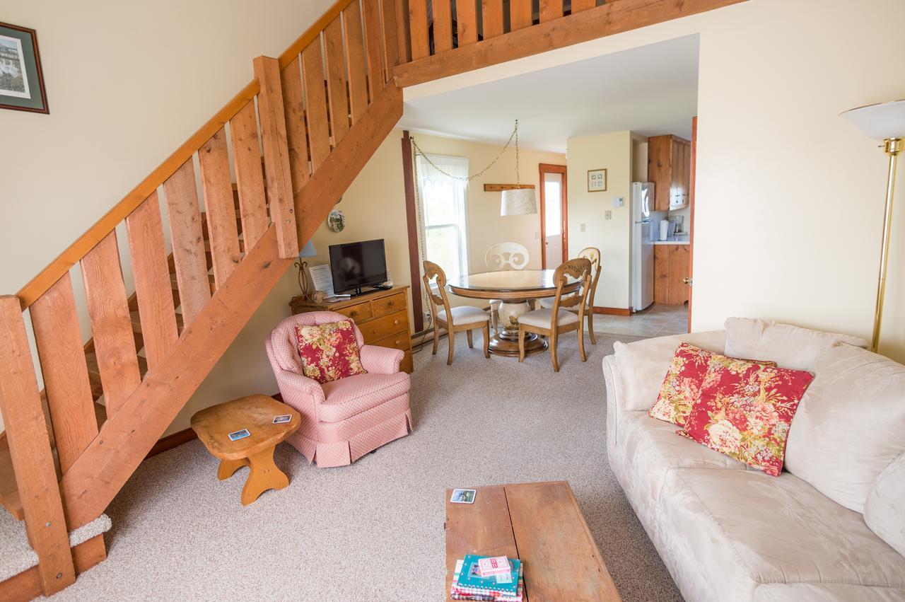 Bayview Pines Country Inn B&B Махон Бэй Экстерьер фото